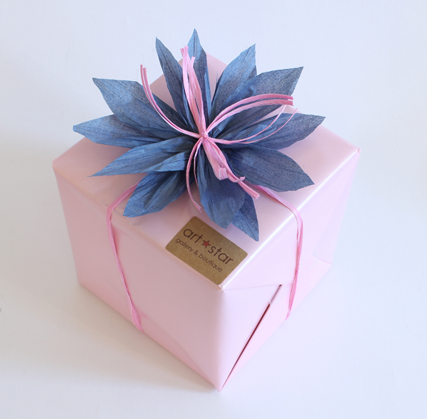 Make This: Raffia Flower Gift Bow